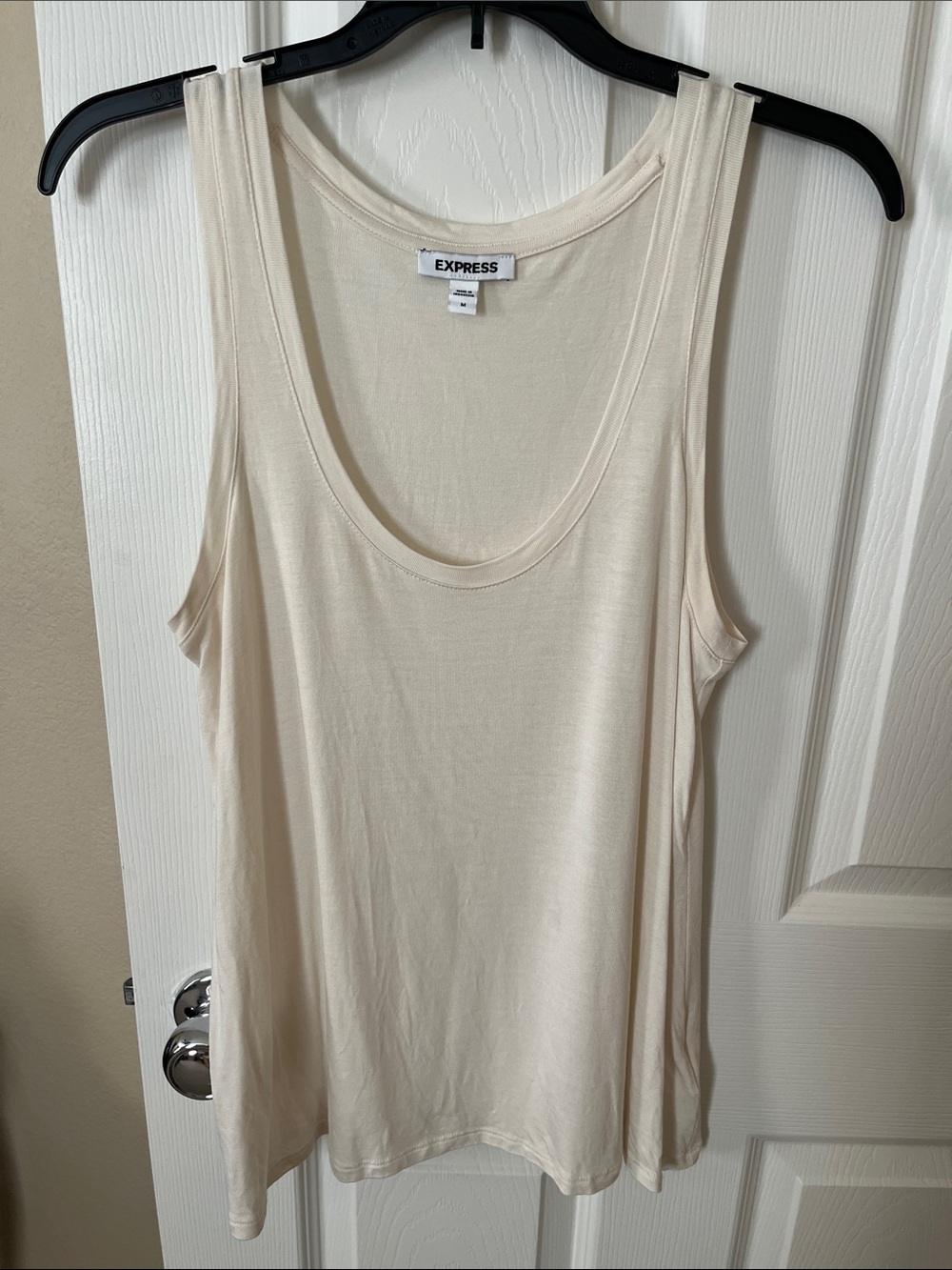 Express Cream Scoop Neck Tank Top